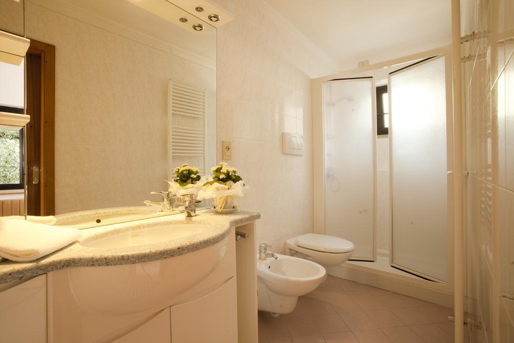Hotel Residence Rely Brenzone sul Garda Exterior foto
